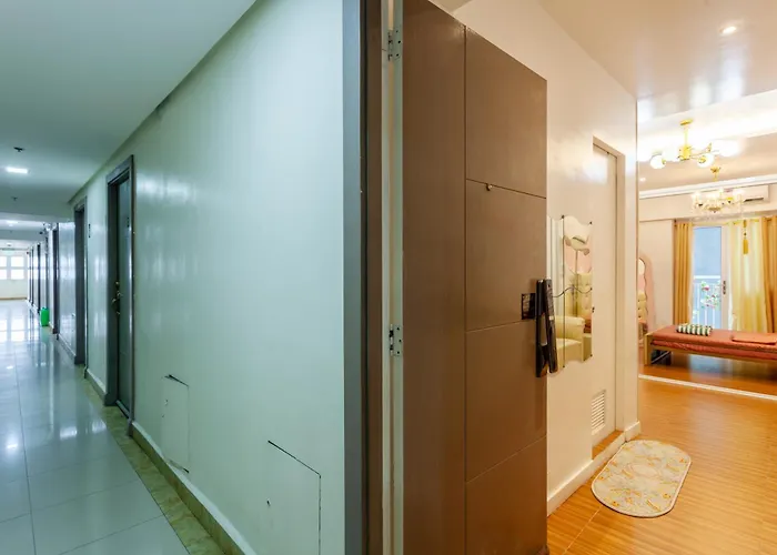 Unique Chiq And Comfy Place With Board Games, Quezon Aparthotel